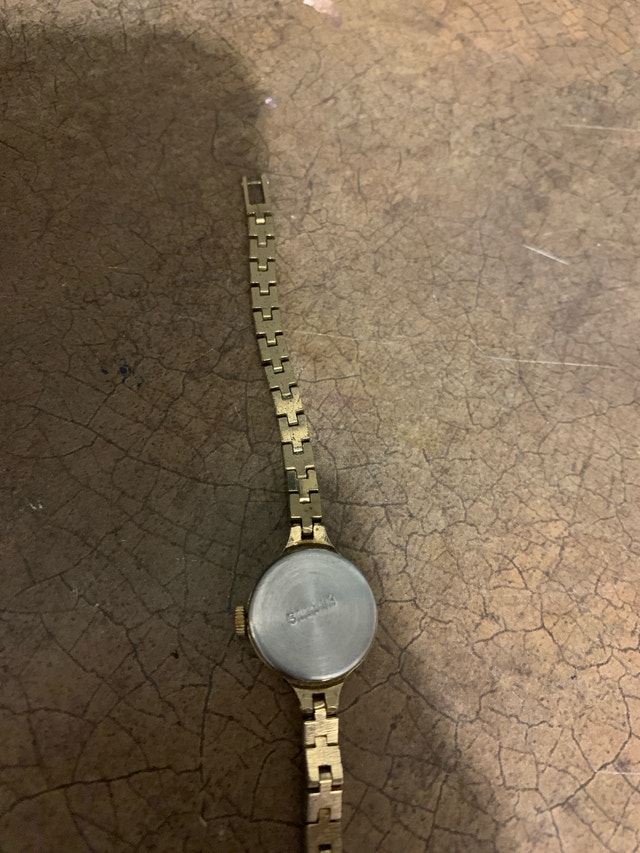 Cardinal Women's Gold-Tone Watch - photo 3