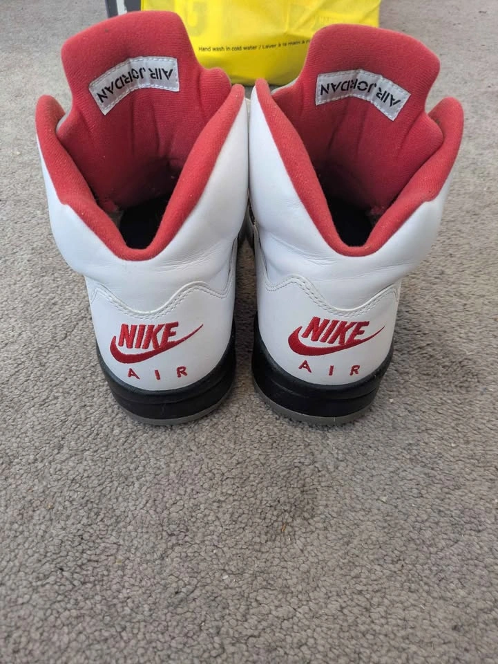 2019 Air Jordan 5 Retro "Fire Red" - photo 2