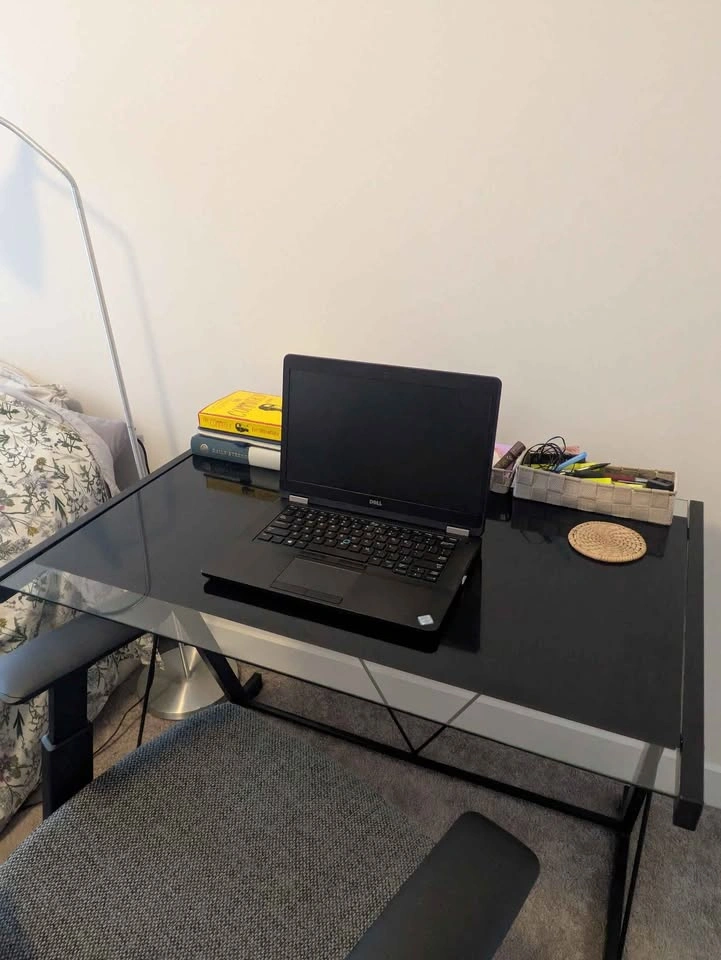 Tempered Glass Office Table & MotionGrey CloudMesh Chair - photo 2