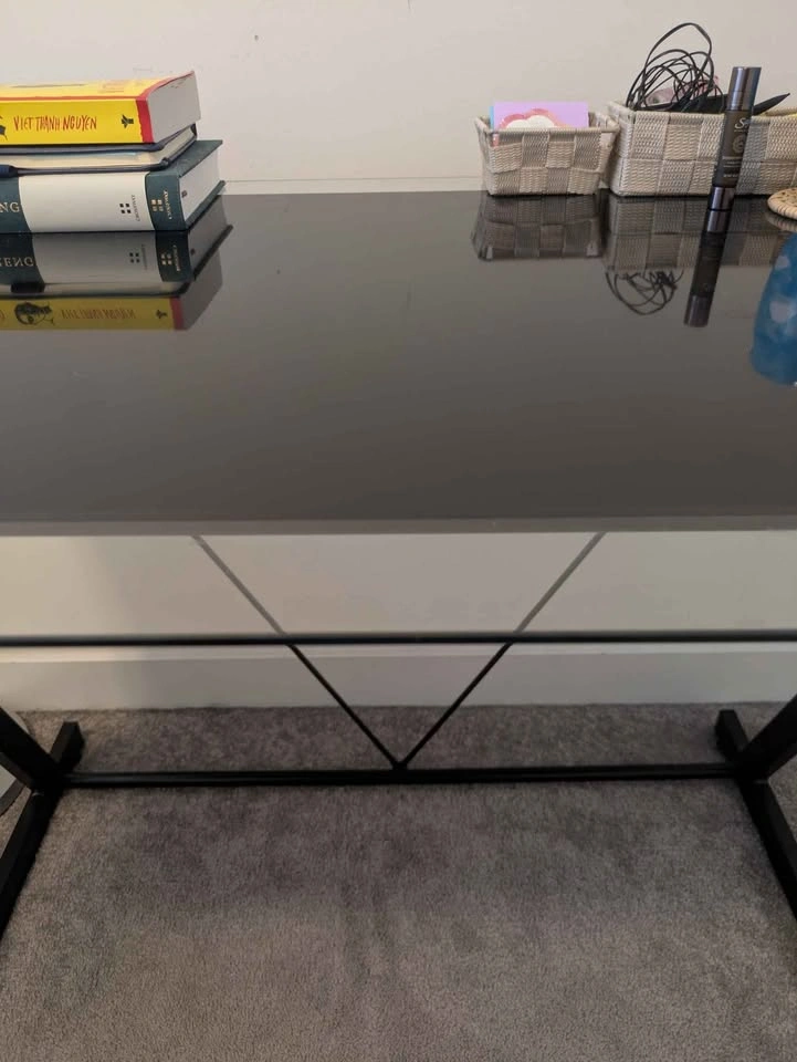 Tempered Glass Office Table & MotionGrey CloudMesh Chair - photo 4