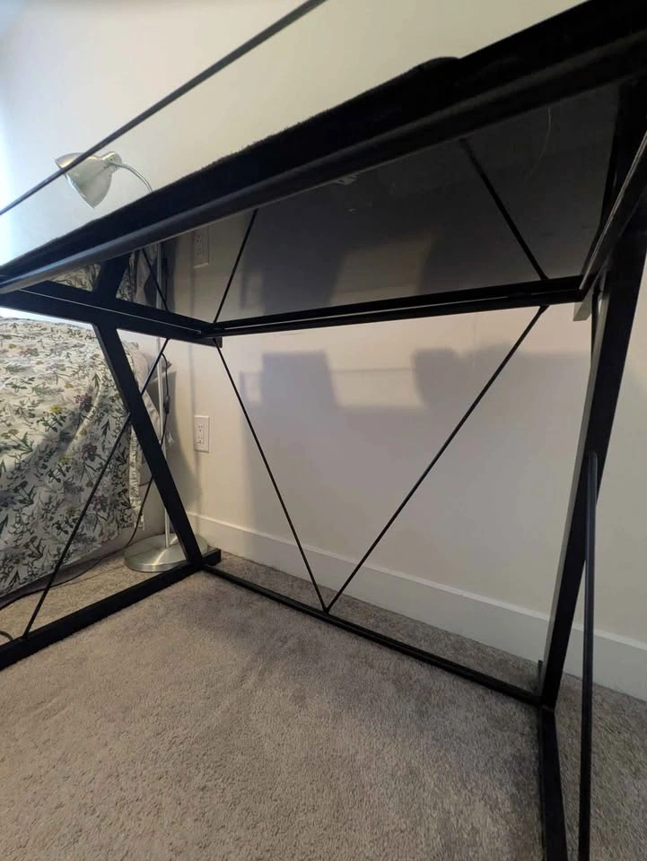 Tempered Glass Office Table & MotionGrey CloudMesh Chair - photo 5