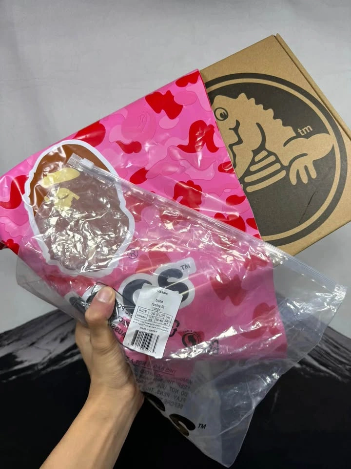 Crocs x BAPE Classic Clog Pink Camo - photo 2