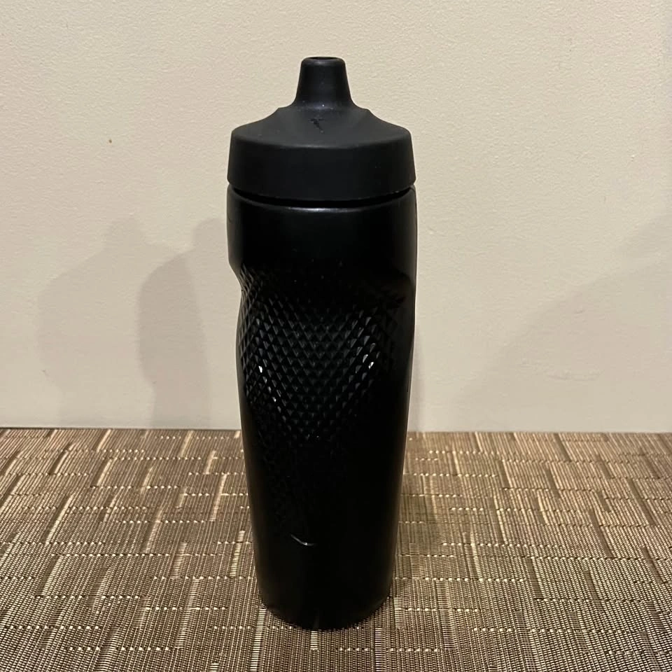 Nike Refuel Water Bottle (24 oz) - photo 3