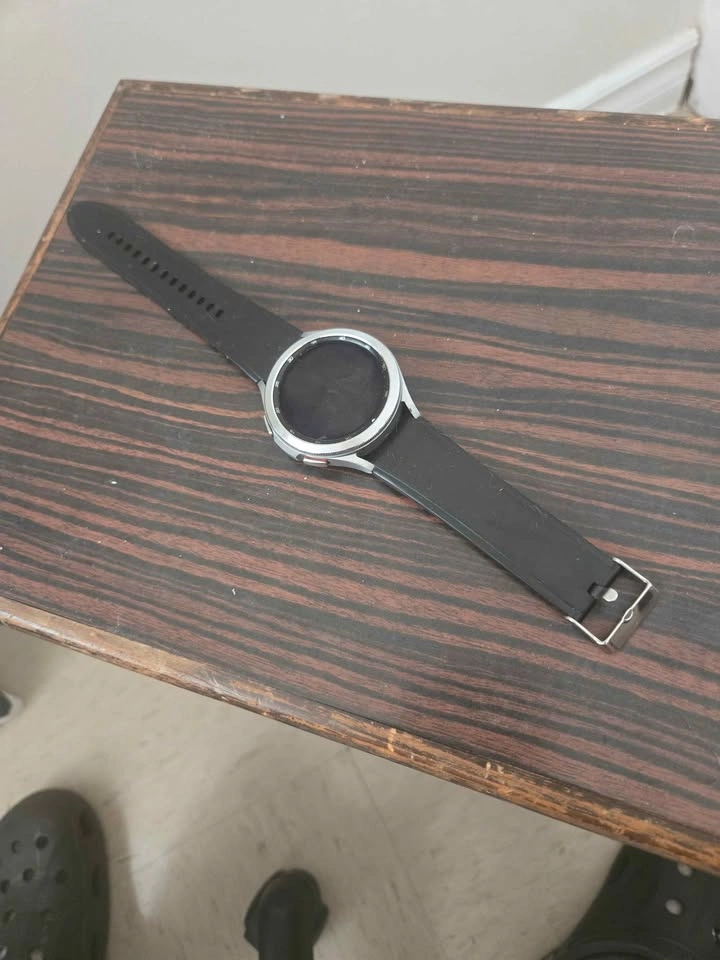 SAMSUNG WATCH - photo 2