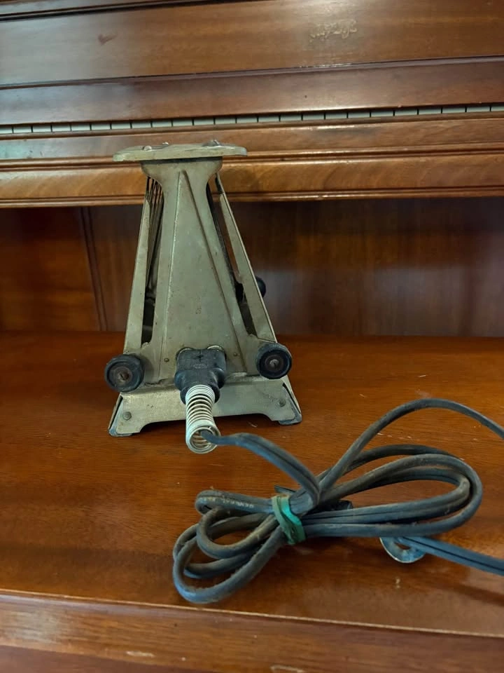Antique 1914 Westinghouse Turnover Toaster - photo 2