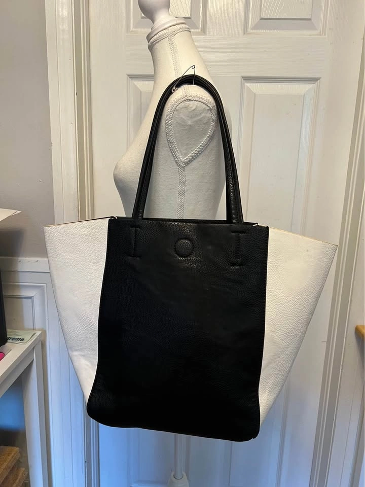 ⚽ Black/White Faux leather bag - photo 2