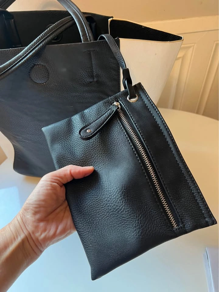⚽ Black/White Faux leather bag - photo 3