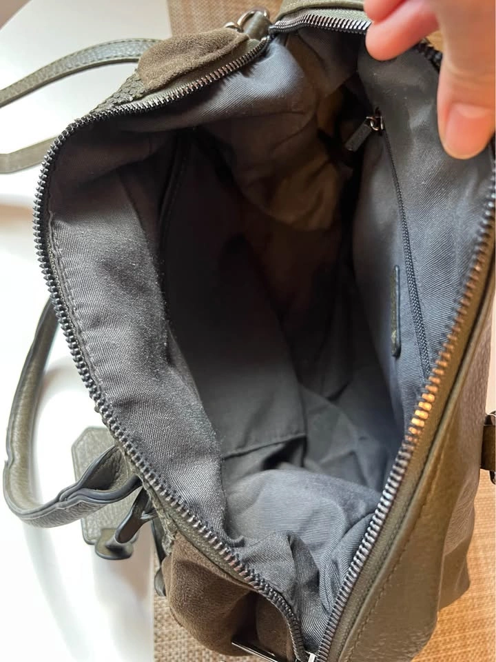 ⚽ Shoulder or Body Bag - photo 3