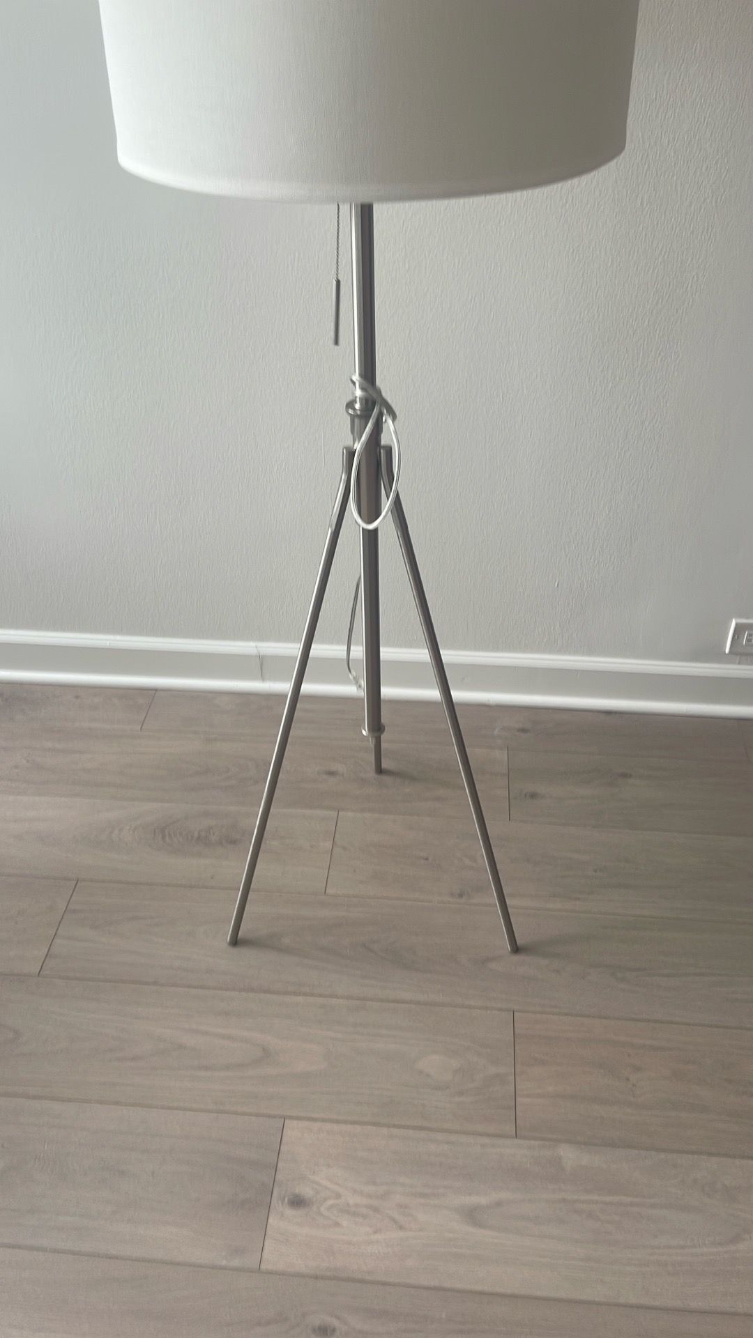 Tripod lamp - photo 2