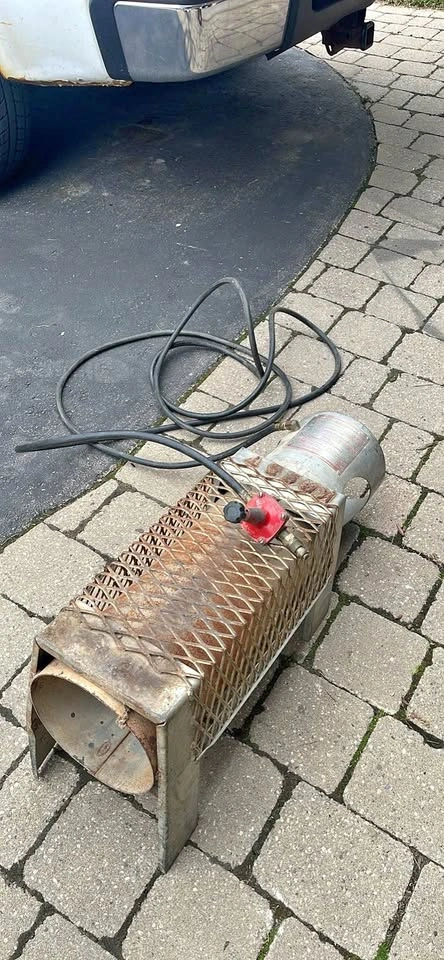 Propane salamander heater