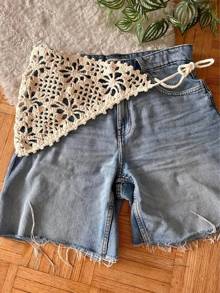 Crochet hip scarf/bandana scarf