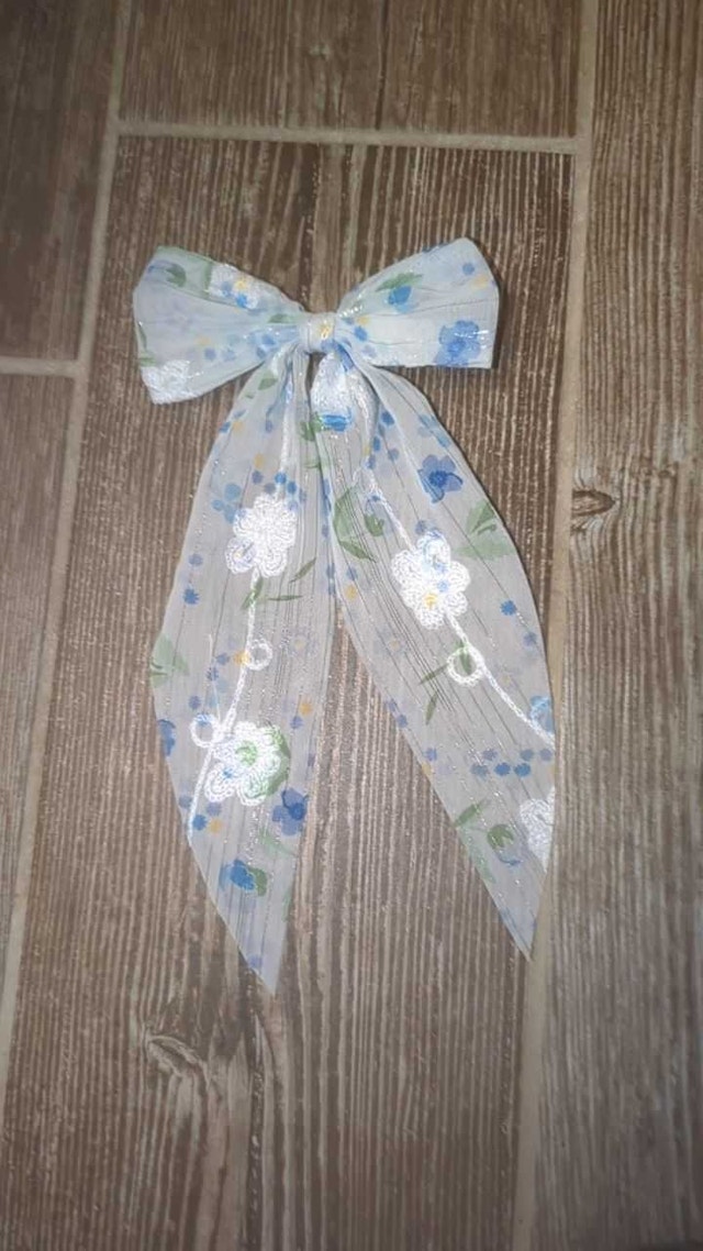 Bowtie white
