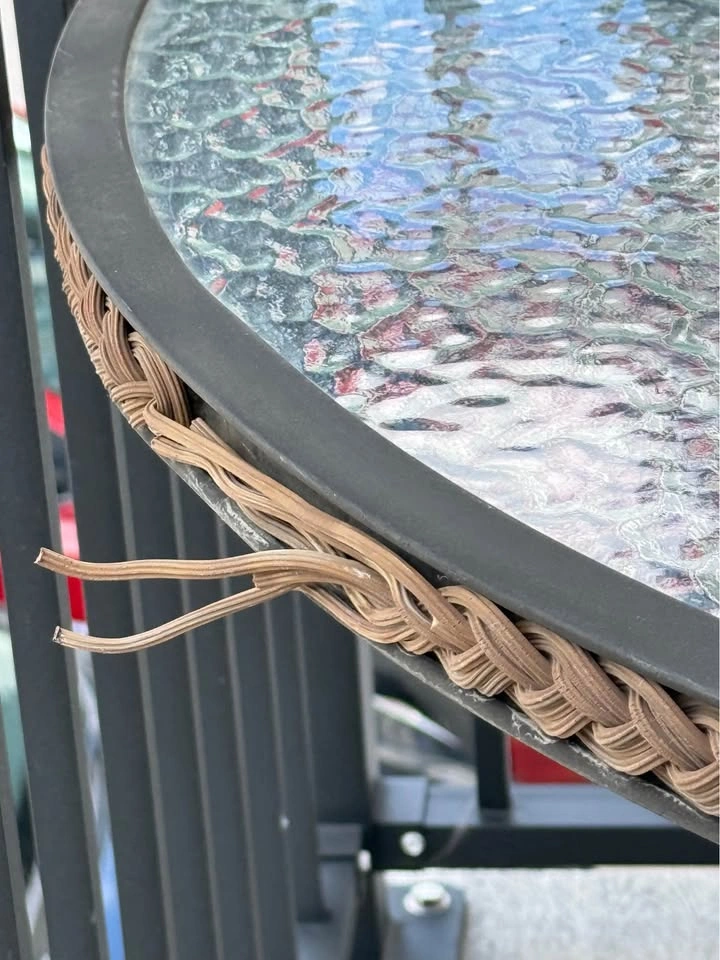 Round Glass Top Patio Table with Wicker Trim 42” - photo 3