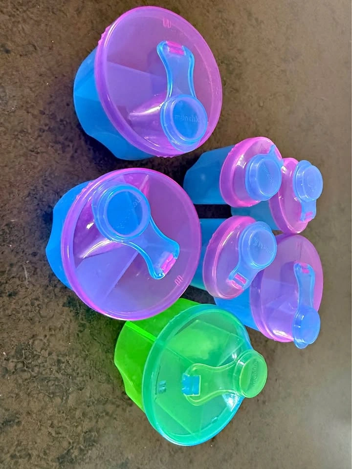 Munchkin formula dispensers