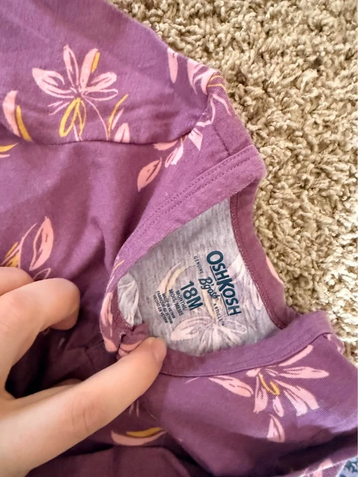 Carters 18M spring tops - photo 2