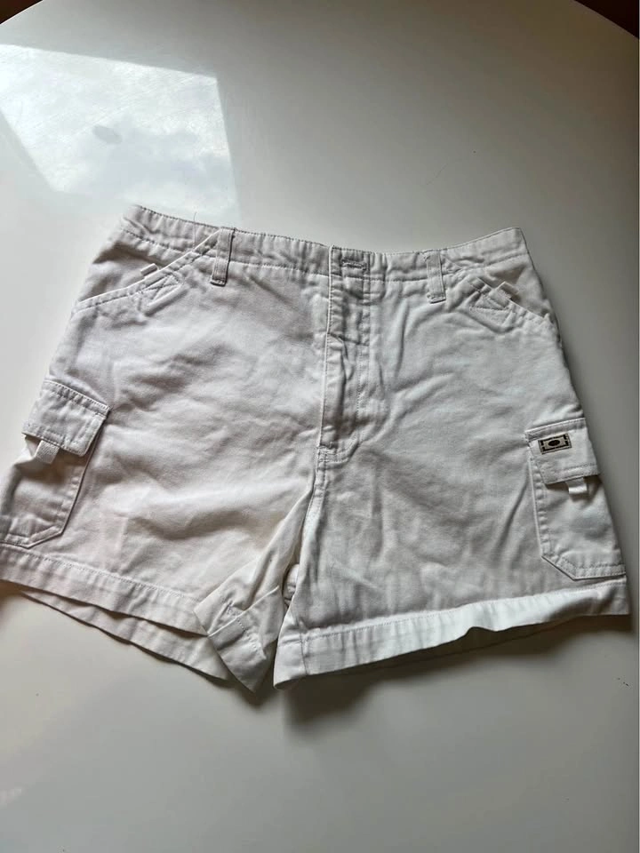 ⚽ White Cargo style Short