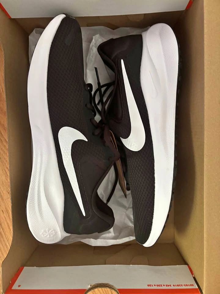 Nike Revolution 7 Running Shoes