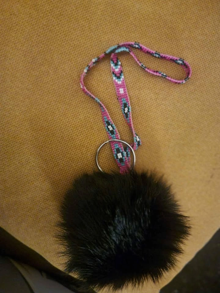 Beaded key chain w/real rabbit fur - photo 2