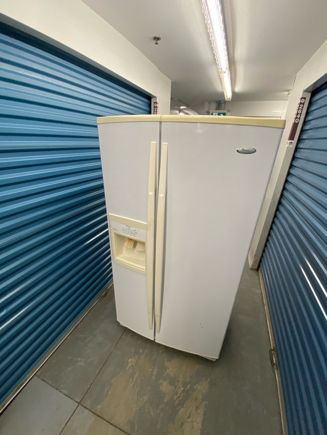 WHIRLPOOL GOLD SERIES FRIDGE - photo 2