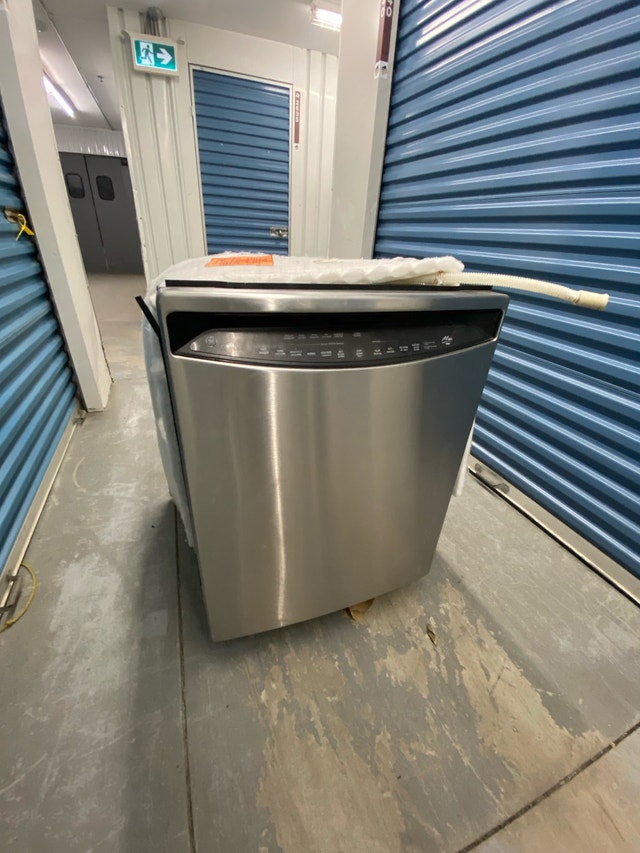 GE STAINLESS STEEL DISHWASHER - photo 2