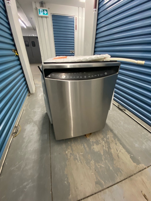 GE STAINLESS STEEL DISHWASHER - photo 4