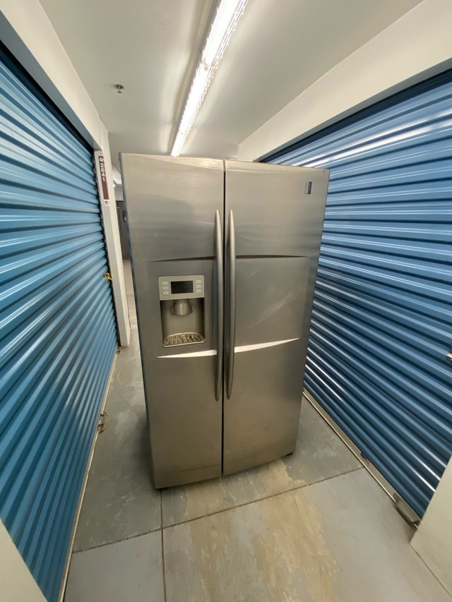 STAINLESS STEEL REFRIGERATOR - photo 2