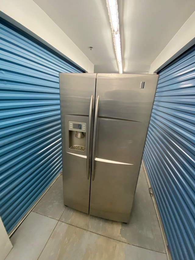 STAINLESS STEEL REFRIGERATOR - photo 3