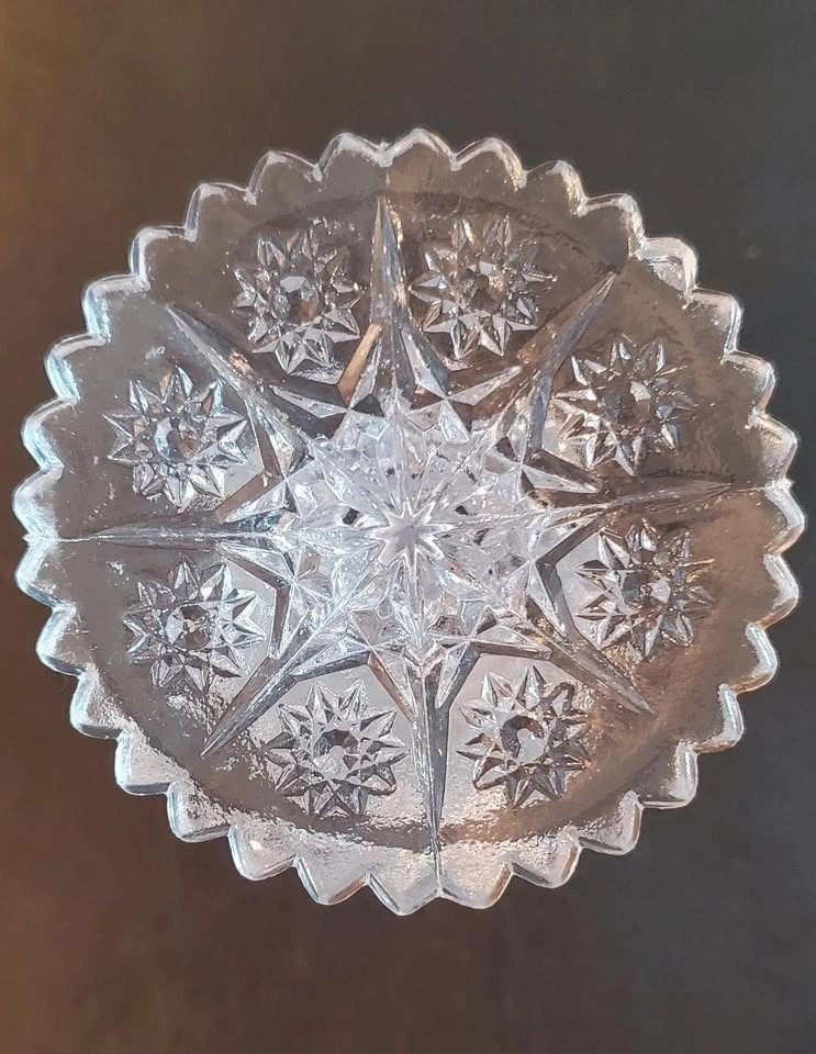 Antique Pressed Glass Vase - photo 3