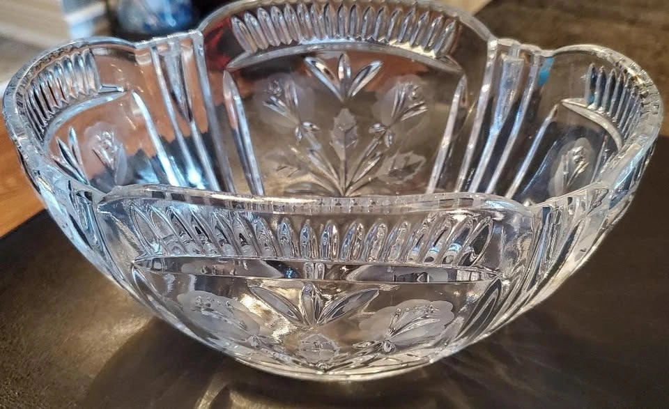 Vintage Crystal Bowl - photo 2