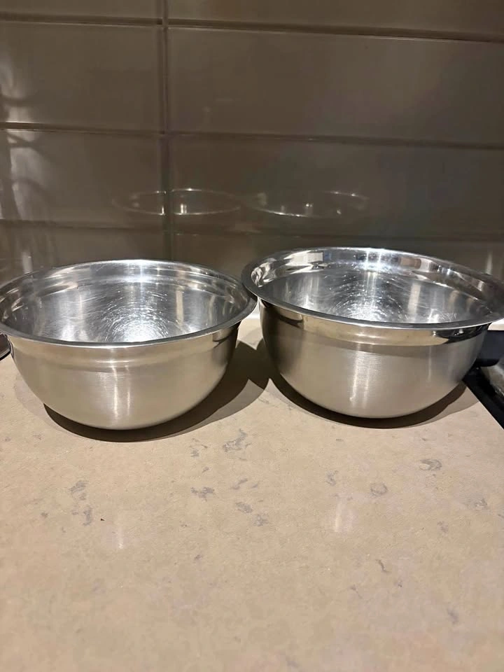 Set of 2 Stainless Steel Mixing Bowls