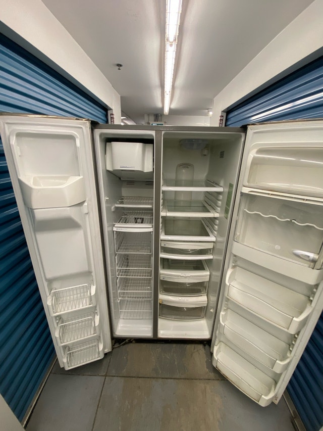 GE STAINLESS STEEL FRIDGE - photo 5