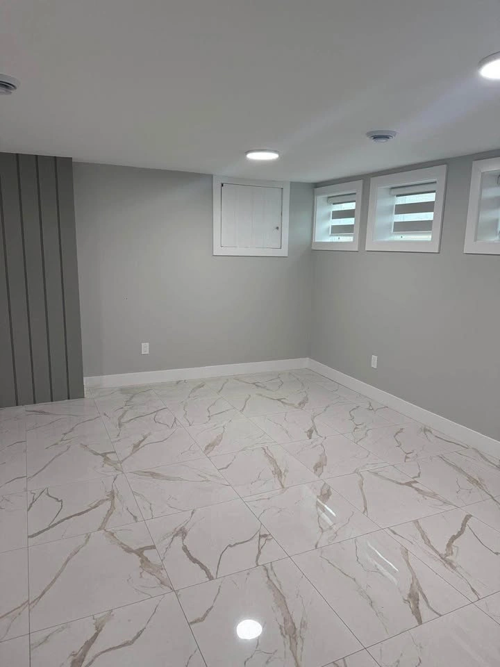 4 Beds 2 Baths - House - photo 4