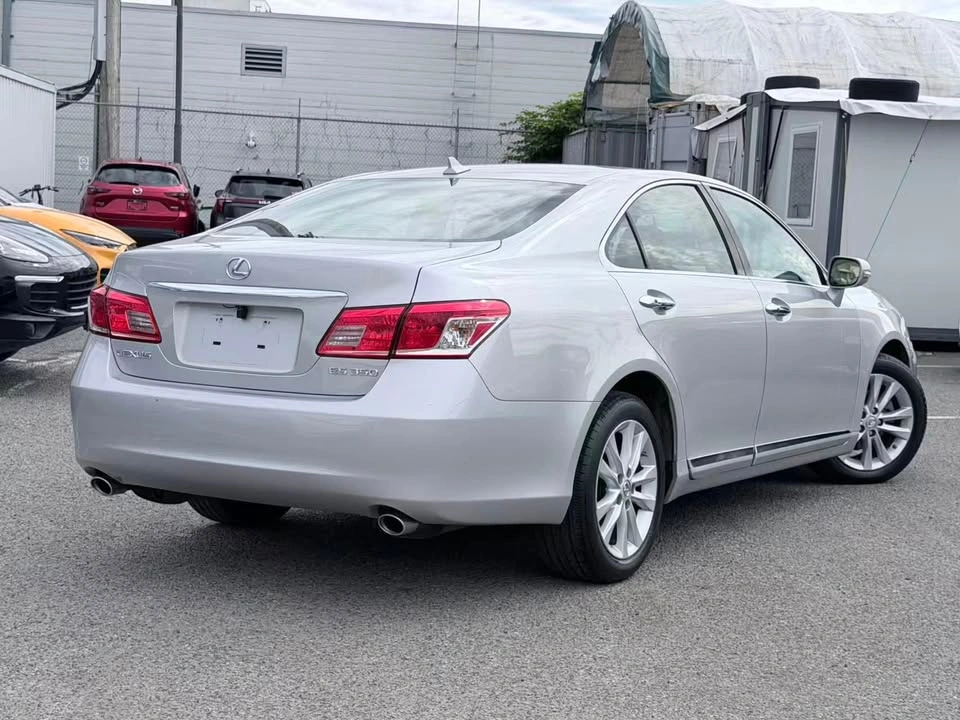 2010 Lexus ES 4dr Sdn/ NO ACCIDENT/ NEW TIRES - photo 4