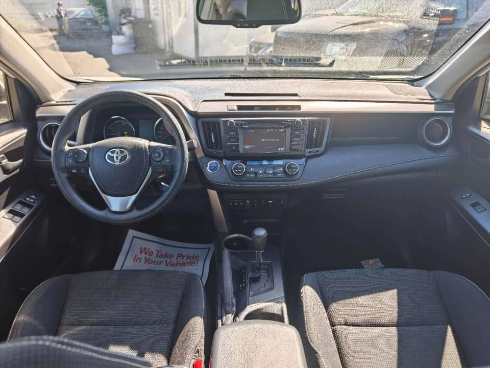 2017 Toyota RAV4 LE Hybrid - No Accident, Full Service - photo 5