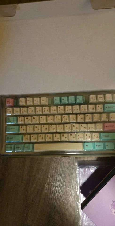 Box of keyboard parts - photo 2