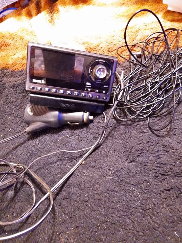 Sirius XM radio with mount