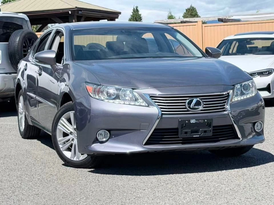 2015 Lexus ES CLEAN TITLE/ BC LOCAL/ LOW KM - photo 2