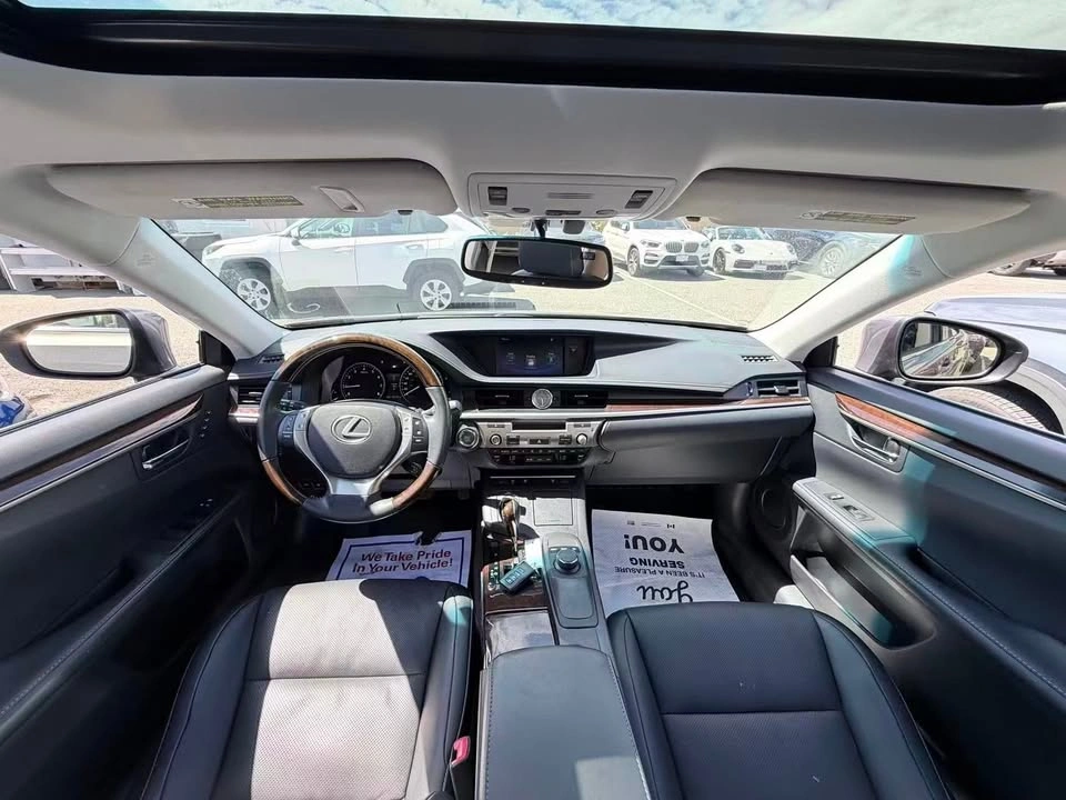 2015 Lexus ES CLEAN TITLE/ BC LOCAL/ LOW KM - photo 3