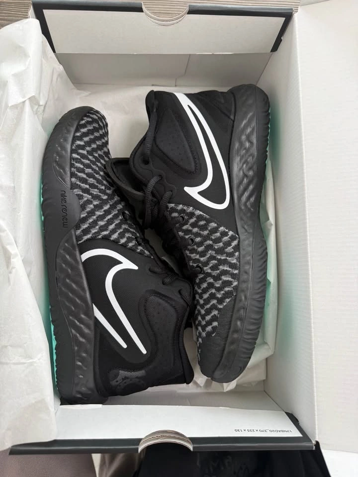 Size 11 Nike KD Trey 5 VIII Sneakers - Black - photo 4