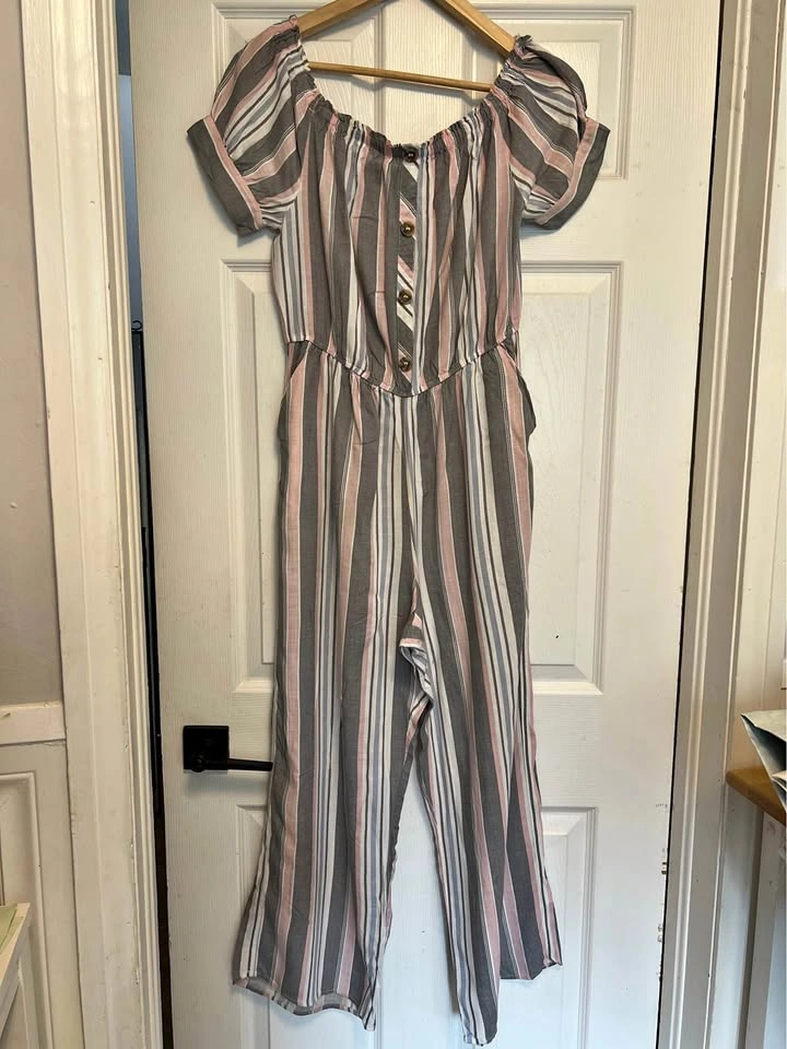 ⚽ Stripes Jumpsuit