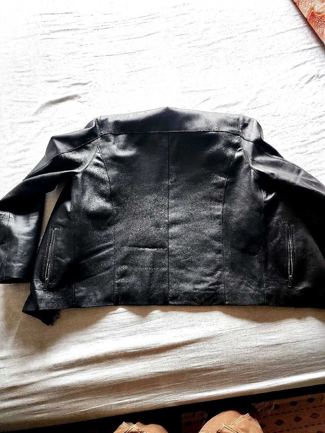 Handmade Genuine Sheepskin Leather Jacket – Size M - photo 4