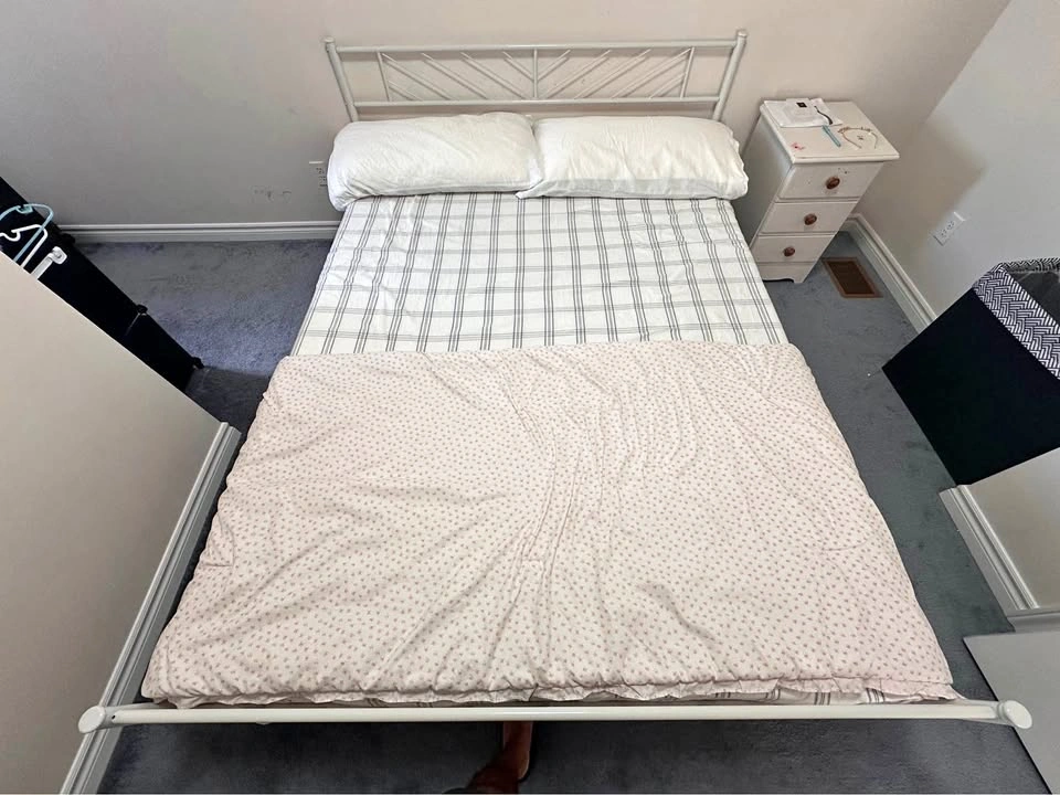Queen bed with mattress