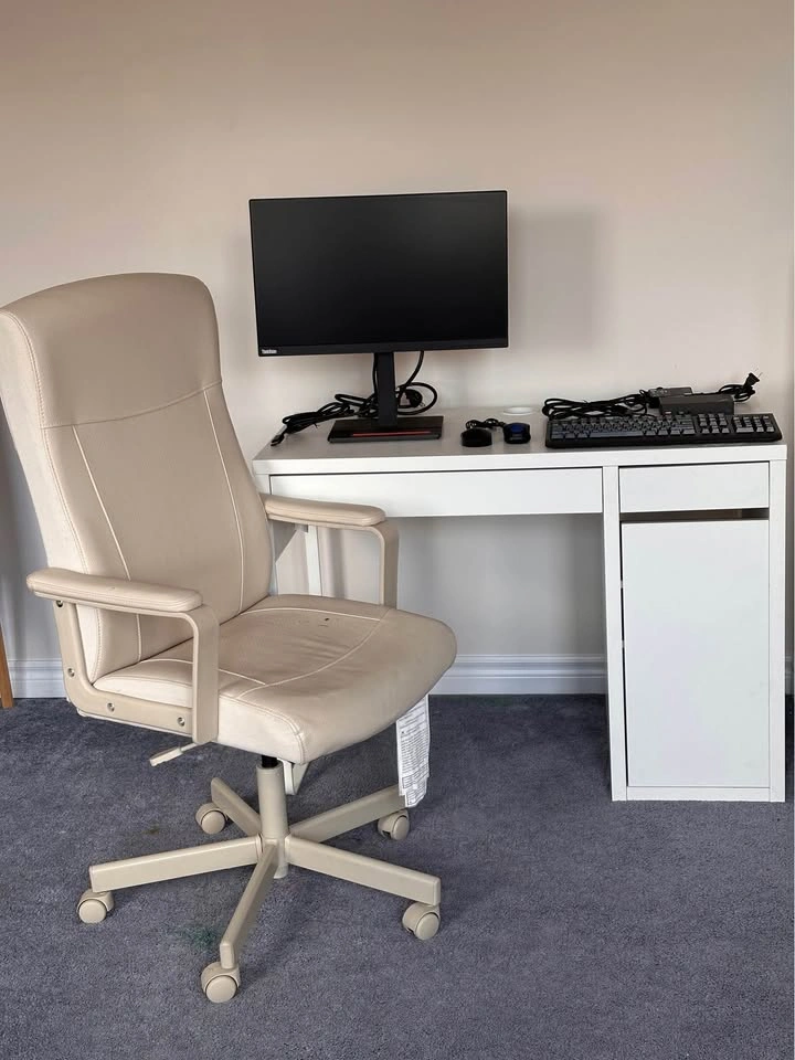 Ikea study/ home office table and chair - photo 2