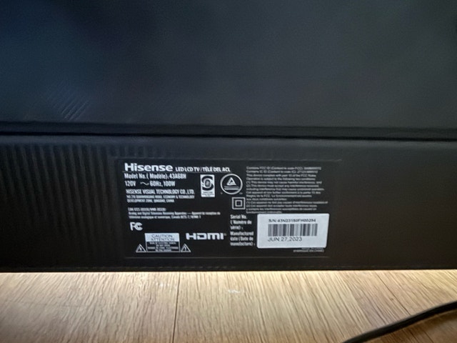 Hisense 43” 4K Smart TV (43A68H) like new - photo 2
