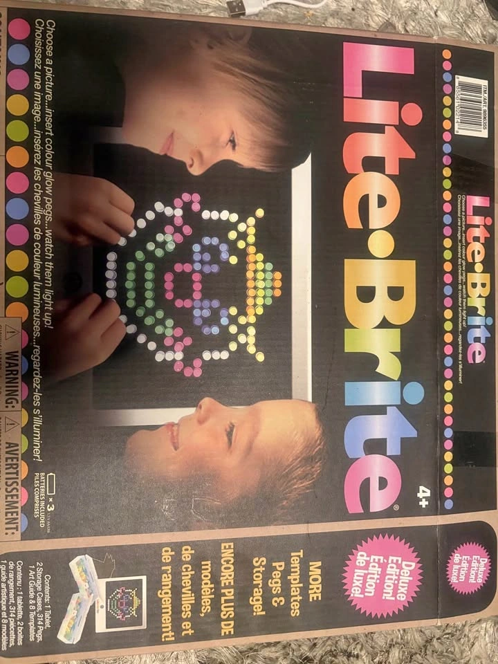 Lite-Brite Deluxe Edition