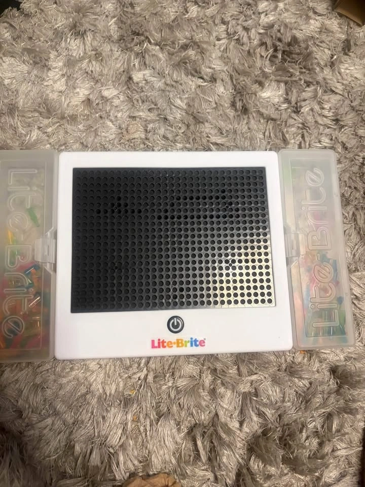 Lite-Brite Deluxe Edition - photo 2