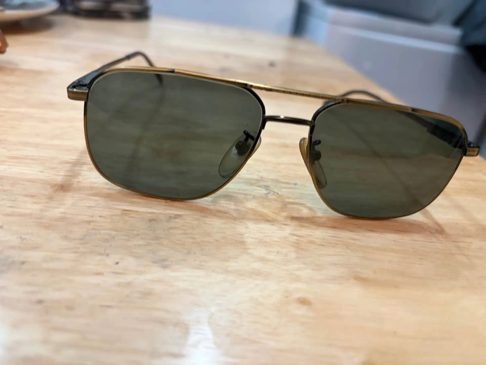 Vintage Aviator Sunglasses - photo 2