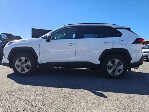 2025 Toyota RAV 4 XLE AWD - photo 4