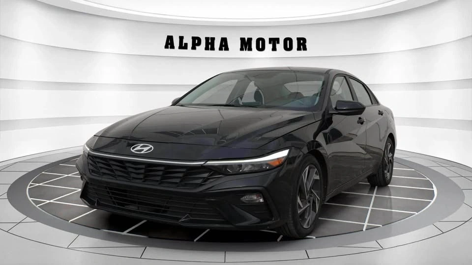 2024 Hyundai Elantra - photo 3