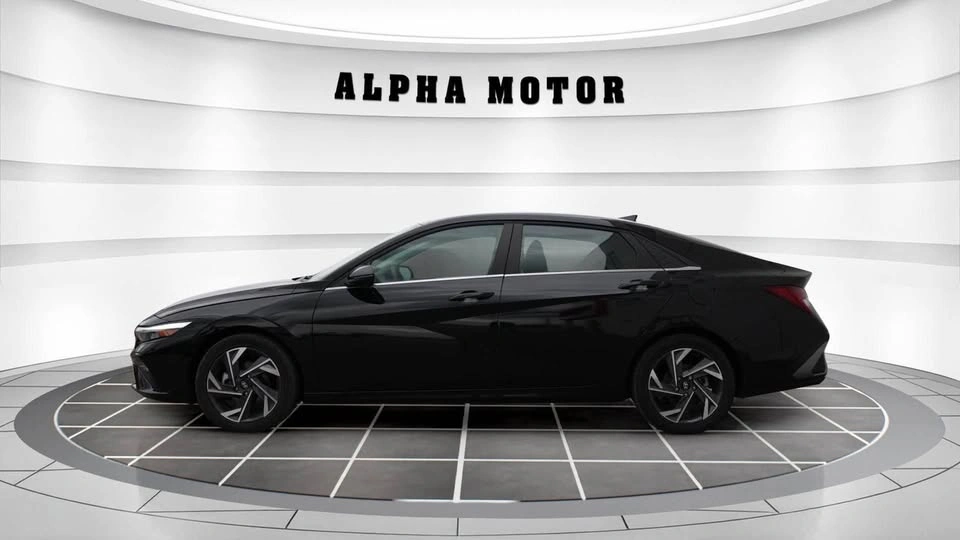2025 Hyundai Elantra Hybrid - photo 4
